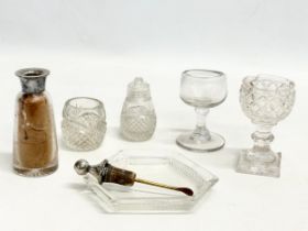 A collection of early 19th and early 20th century glassware.