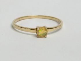 A 10k gold ladies ring. Size Q.