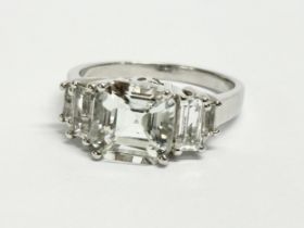 A 925 silver crystal stone ring. Size R/S.