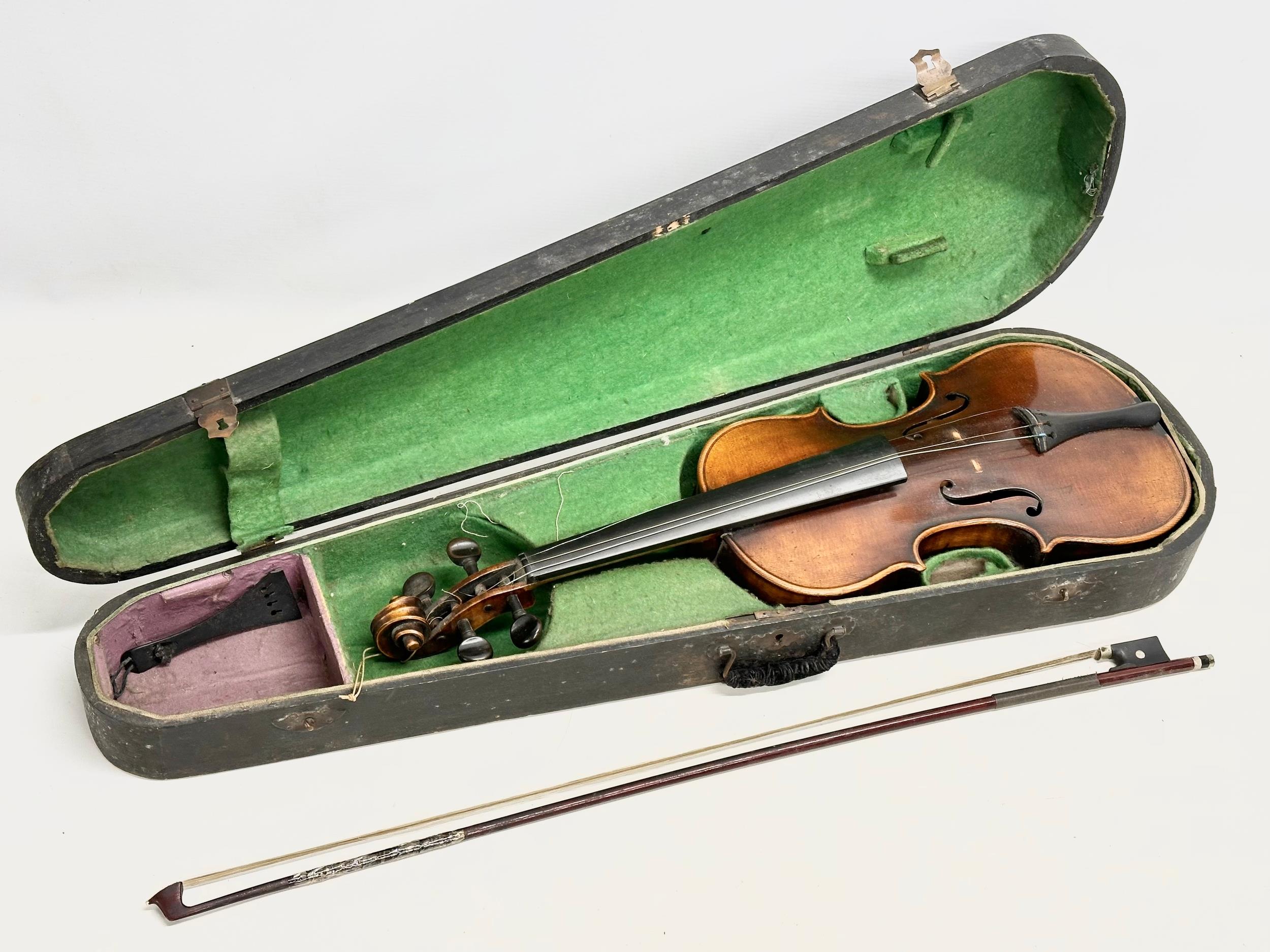 A late 19th/early 20th century violin with case. - Image 2 of 4