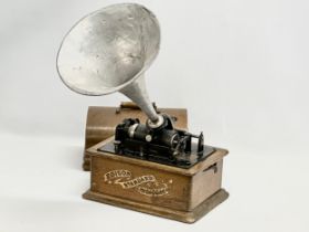 An early 20th century Edison Standard Phonograph. Model S20143.