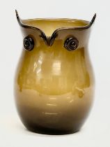 A 1960’s Amber Blenko Glass ‘Owl’ vase. 14x14x19.5cm