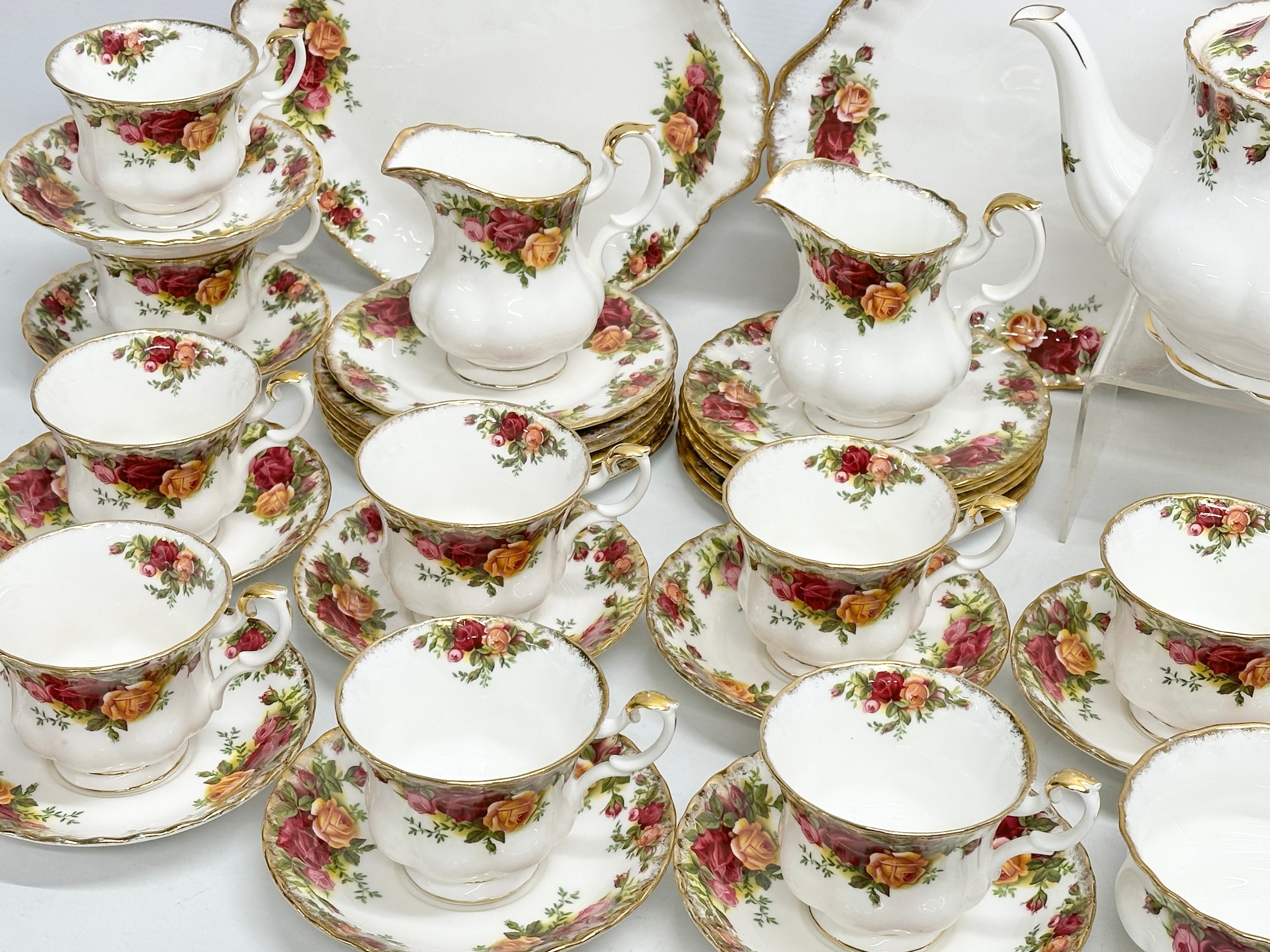 A 47 piece Royal Albert ‘Old Country Roses’ tea service. 2 pairs of salt and pepper shakers. A - Image 3 of 8