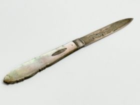 A mid 19th century silver fruit knife by Martin Hall & Co, Sheffield, 1854. 14.5cm