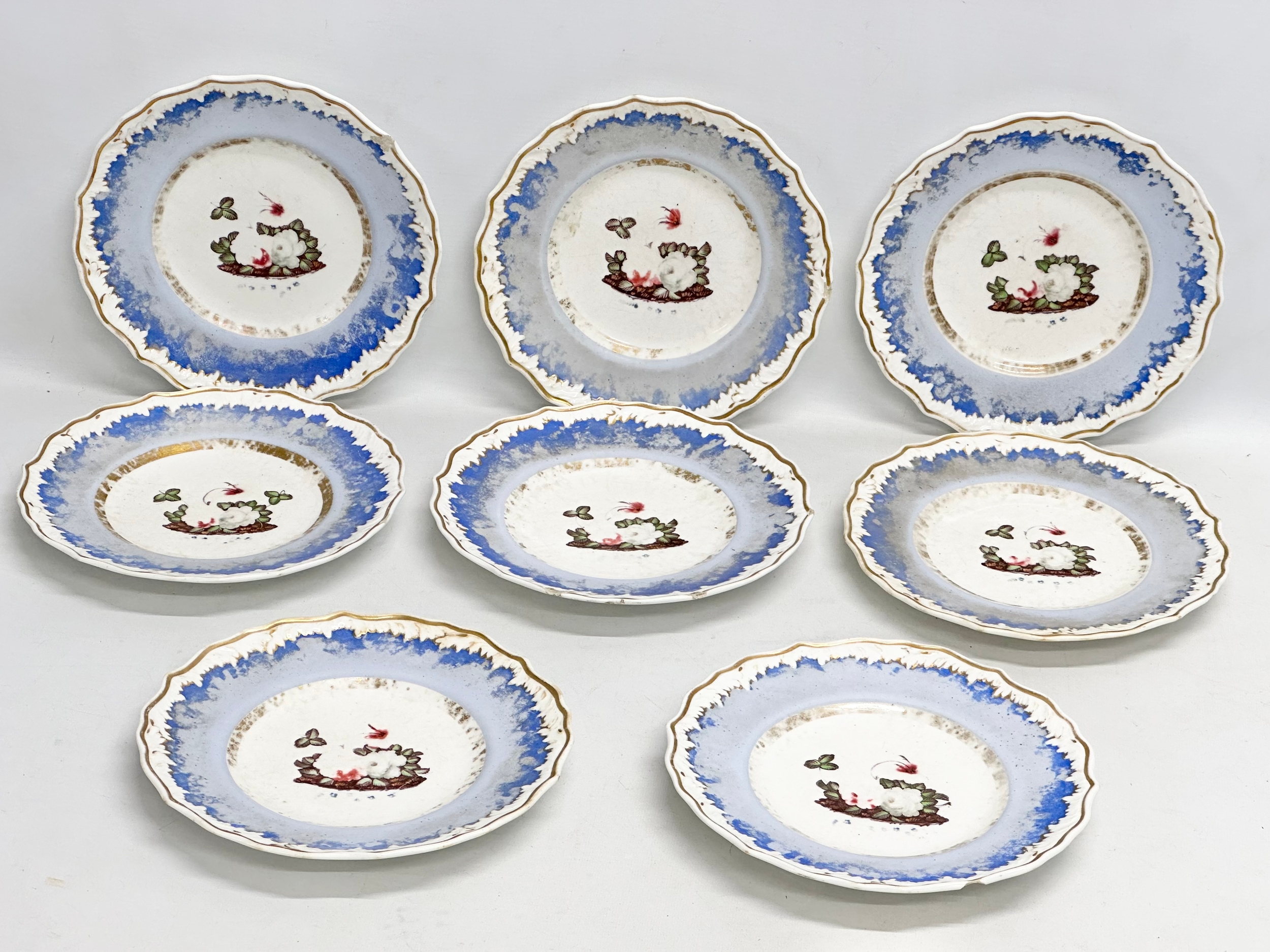 An early 19th century Samuel Alcock ‘Periwinkle’ part dinner service. Circa 1822-1830. - Image 11 of 15