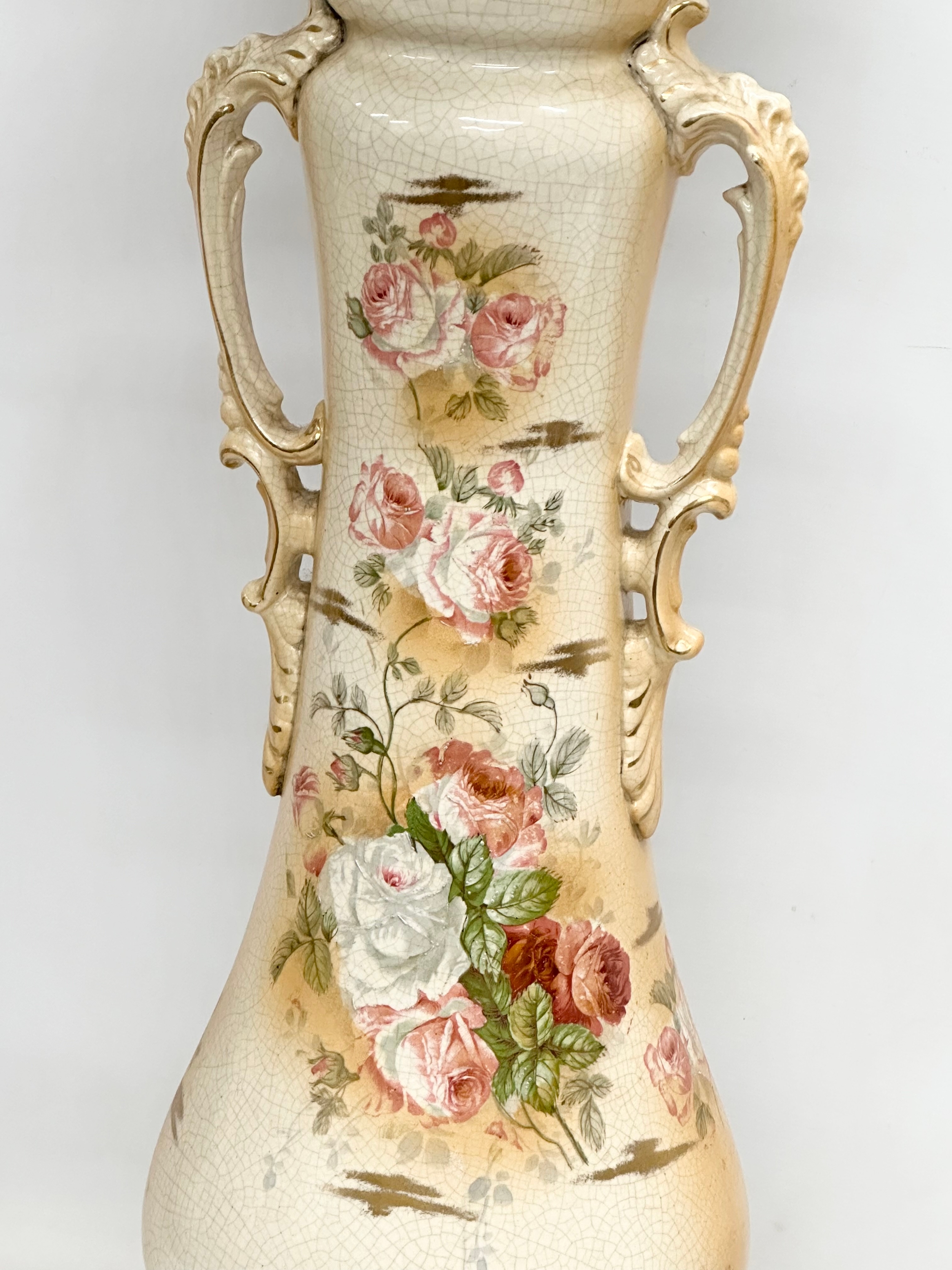 2 late Victorian pottery jardinières. A large English jardiniere on stand 42x95cm. A large late - Image 5 of 10