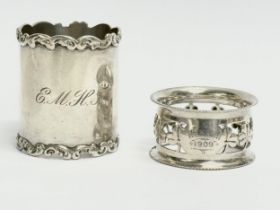A George Nathan Ridley Hayes silver napkin ring with Irish shamrock decoration, 18.57 grams. A