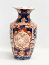 A late 19th century Japanese Imari Meiji period (1868-1912) baluster vase. Circa 1880. 19x31.5cm