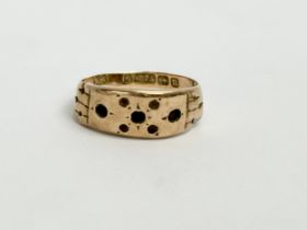 A late 19th century Nathan Brothers 9ct gold ring. 1.29 grams. Size J.