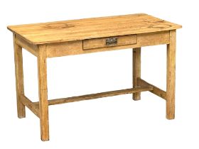 A Victorian pine farmhouse kitchen table with drawer. 119x66x74cm