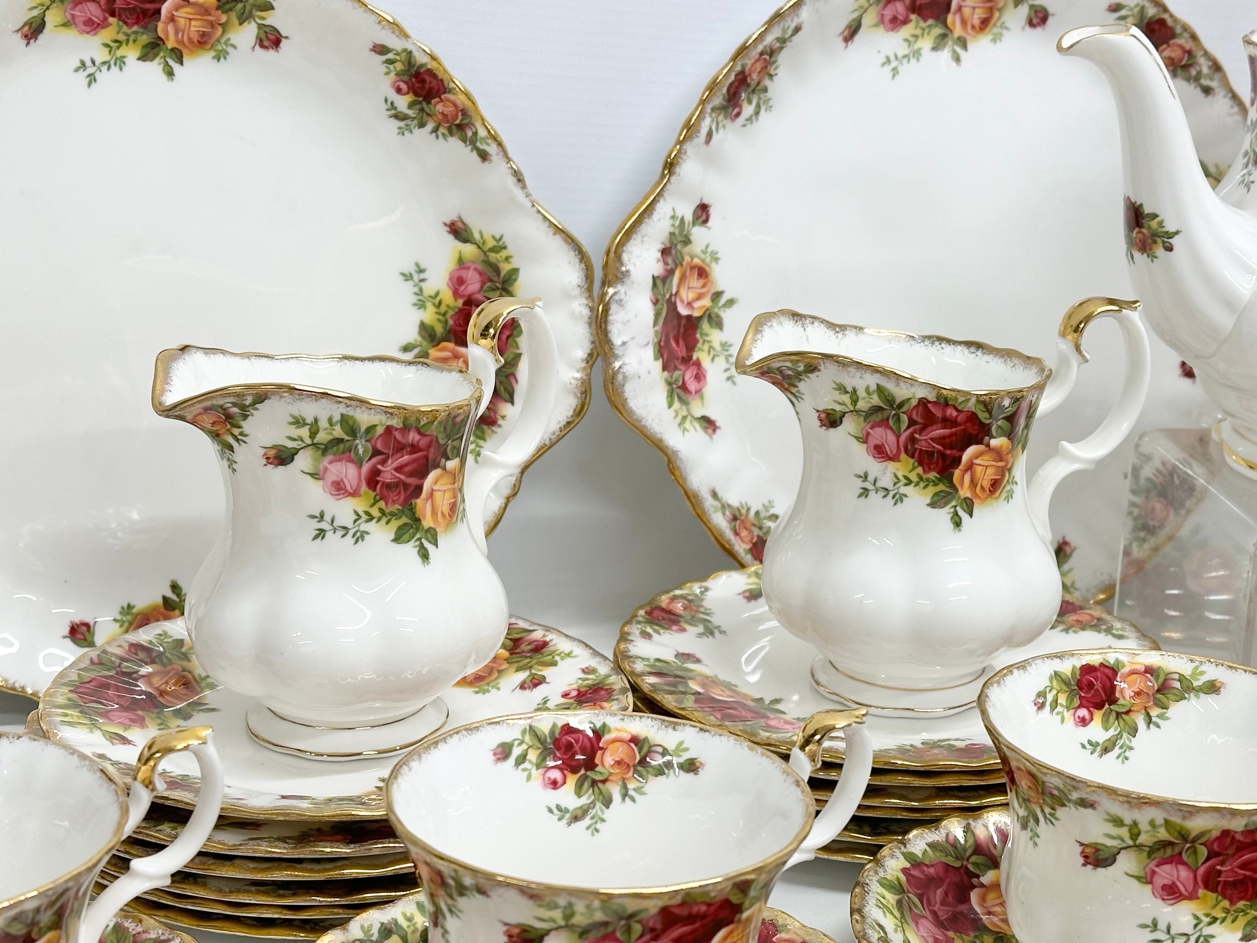 A 47 piece Royal Albert ‘Old Country Roses’ tea service. 2 pairs of salt and pepper shakers. A - Image 6 of 8