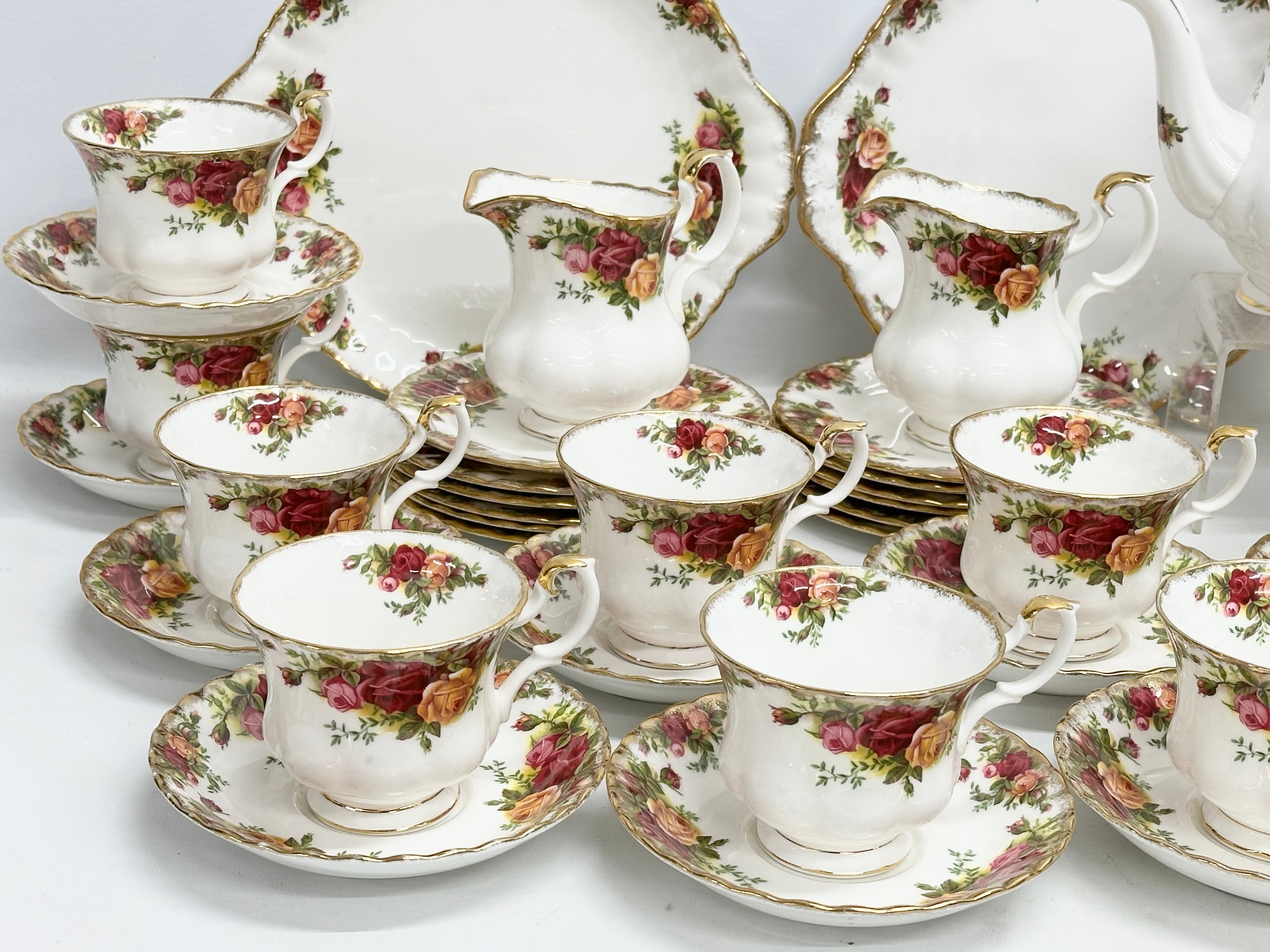 A 47 piece Royal Albert ‘Old Country Roses’ tea service. 2 pairs of salt and pepper shakers. A - Image 2 of 8