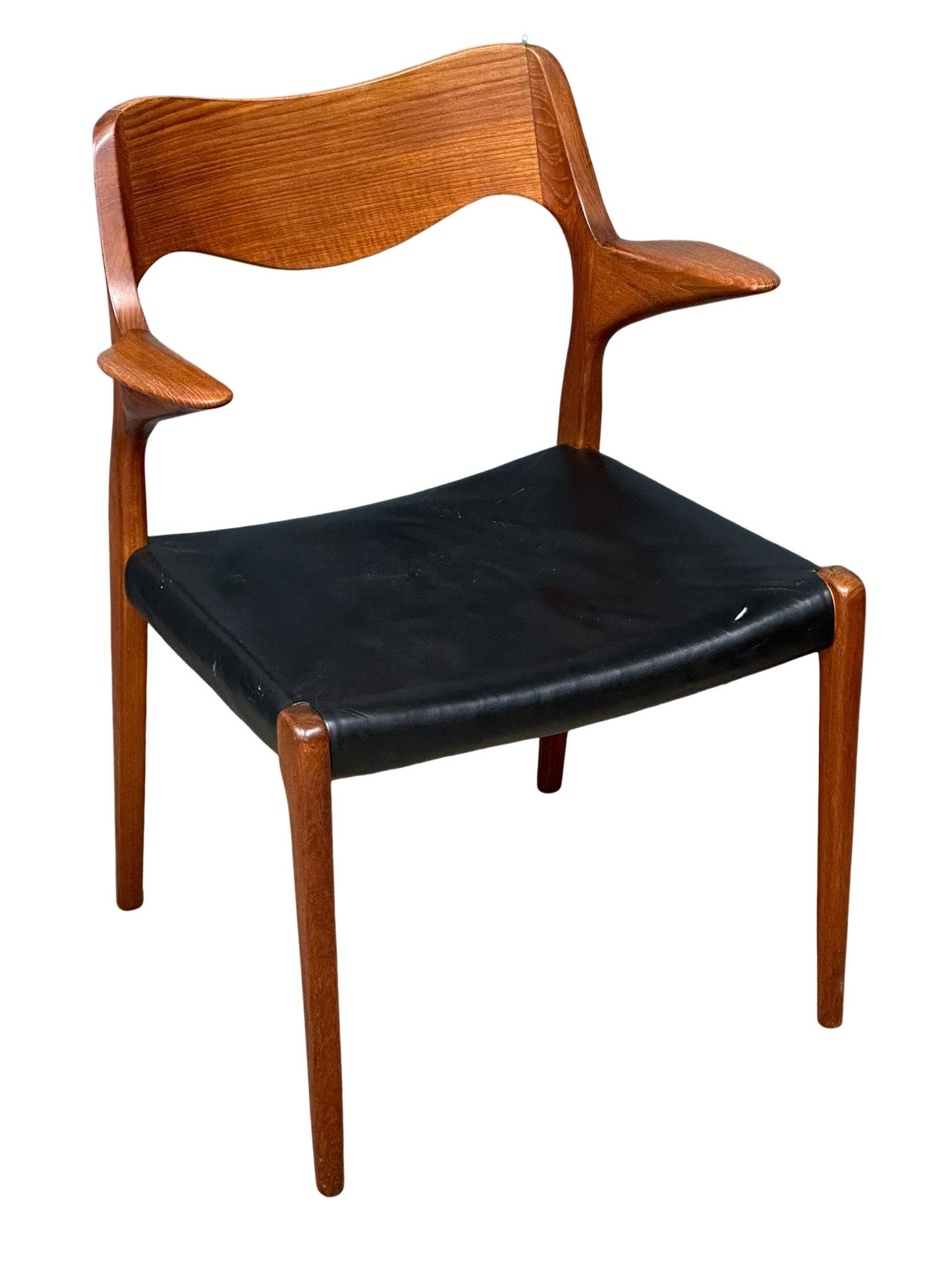 A set of 6 rare Danish Mid Century teak carver chairs designed by Niels Otto Moller for J.L. Moller. - Image 4 of 20