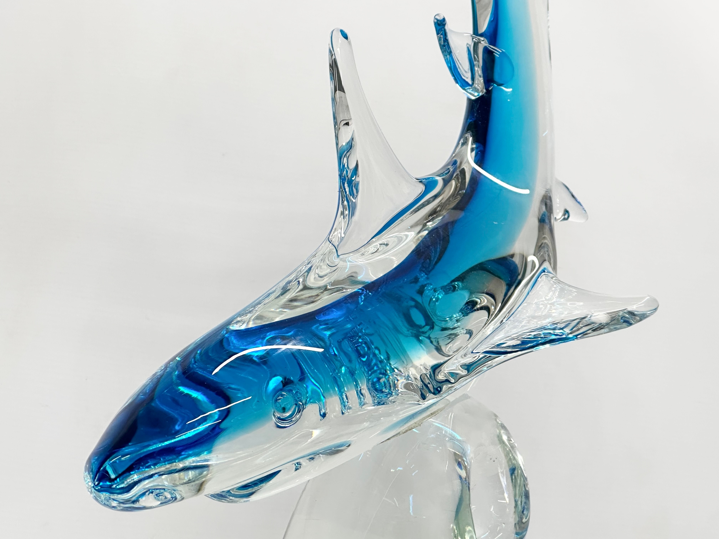 A large Archimede Seguso Murano Glass shark. 66cm. - Image 4 of 7