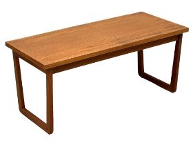 A Mid Century teak coffee table by Europa Furniture. 100x45x45cm(1)