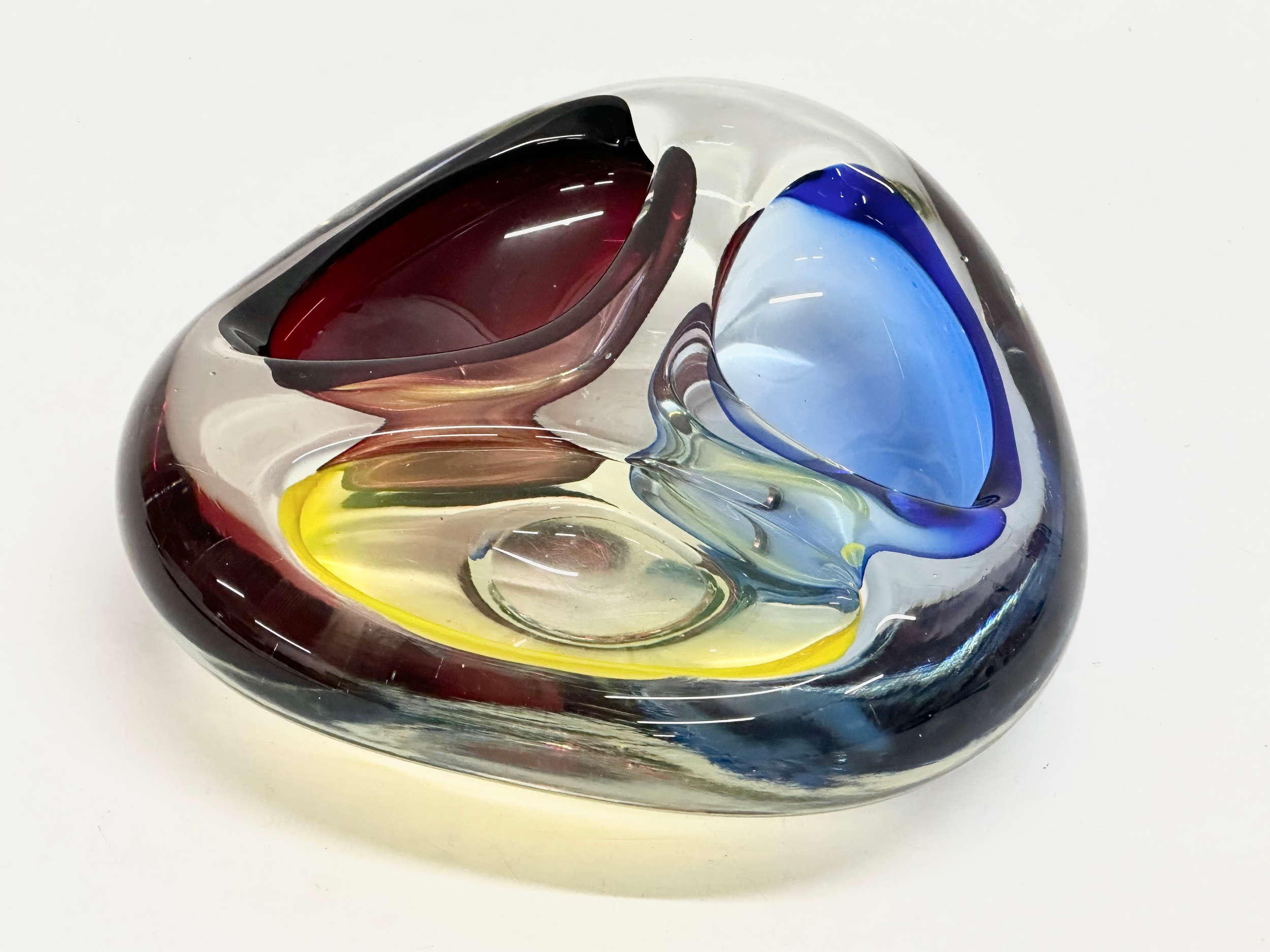 An Art Glass Tri-Coloured ashtray/bowl. Possibly by Vetri d’Arte Murano. 16x16x5cm