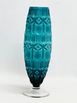 A large Empoli Italian Stelvia Glass vase. Possibly designed by Wayne Husted. 37.5cm