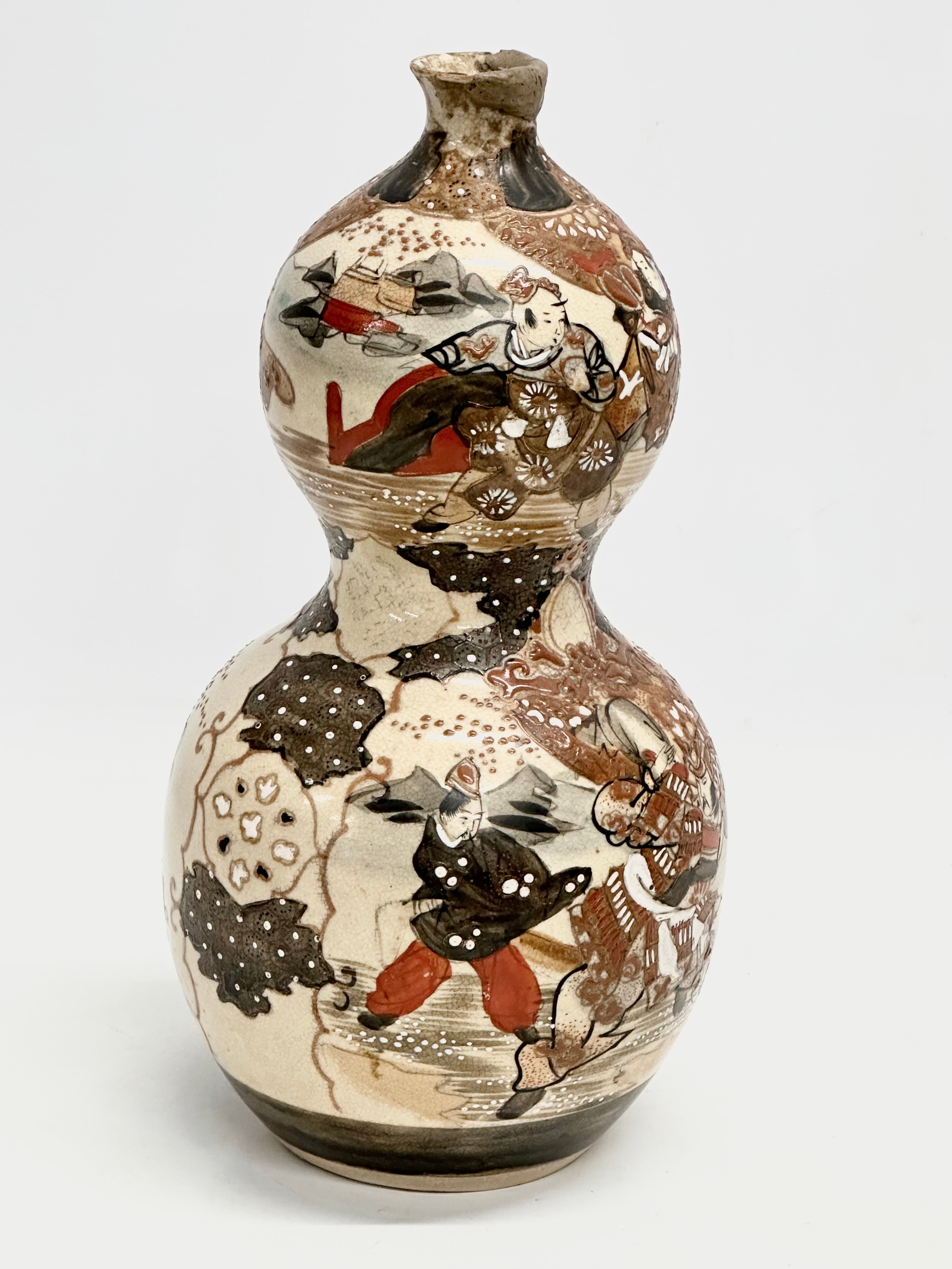 2 late 19th/early 20th century Japanese late Meiji Satsuma vases. A late 19th century double Gourd - Image 7 of 13