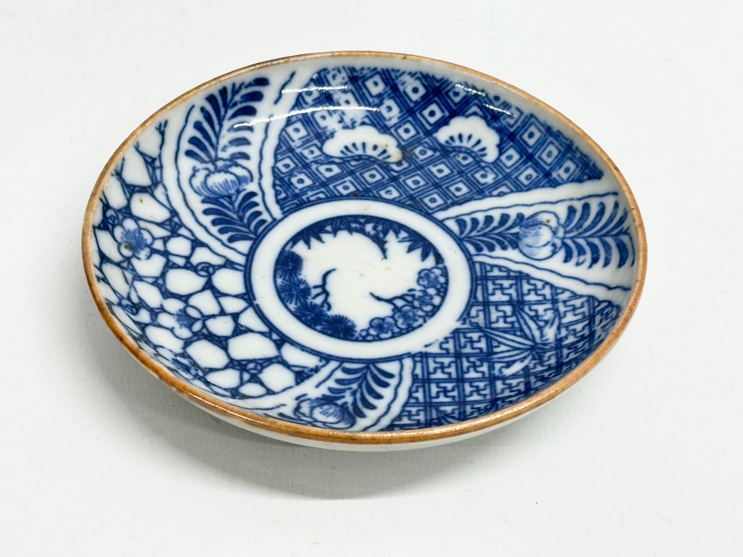 An early 19th century Japanese Emperor Ninko (1817-1846) dish. 11cm