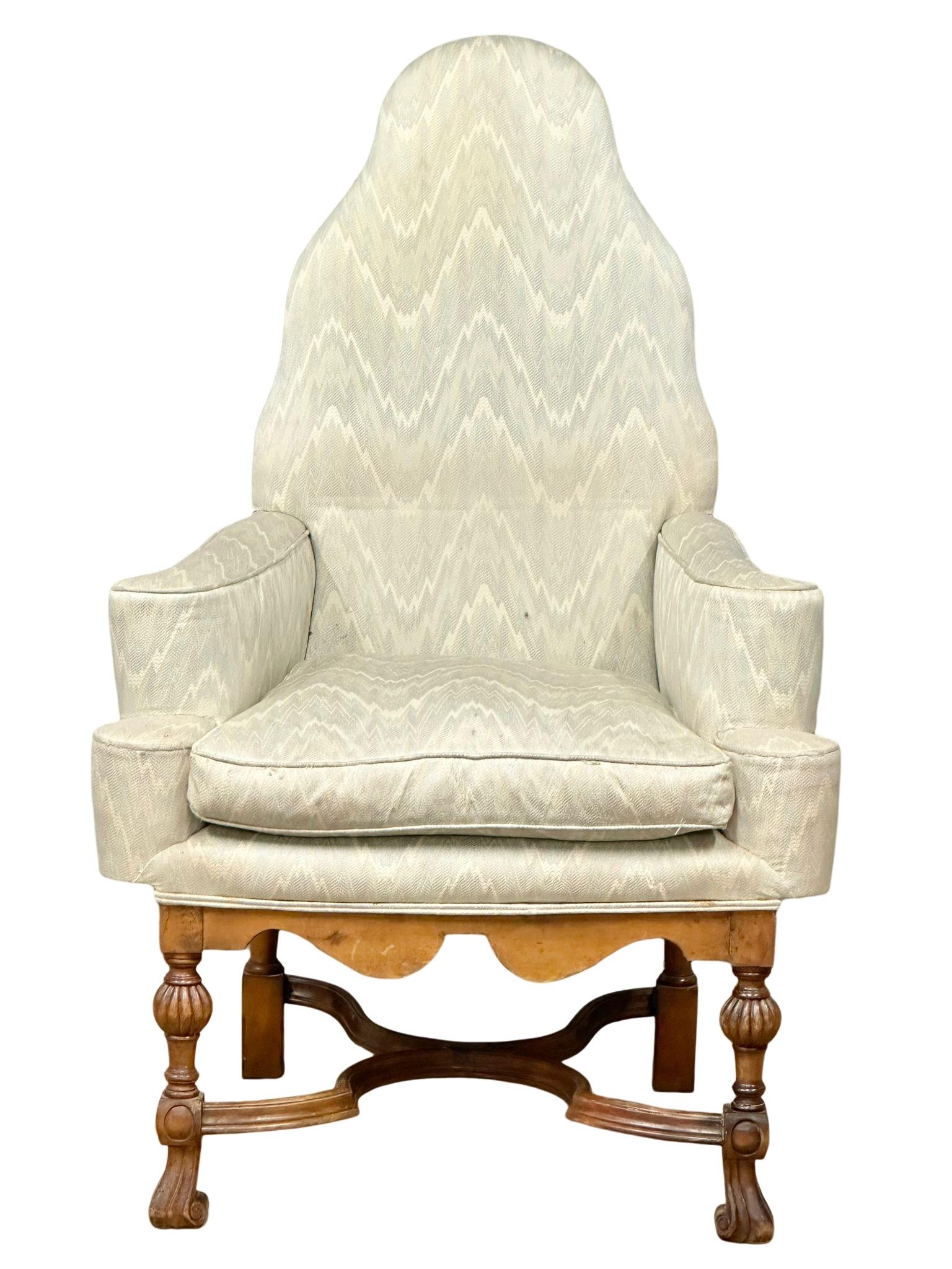 An early 20th century Charles II Carolean Revival armchair. Circa 1930. 63x80x122cm