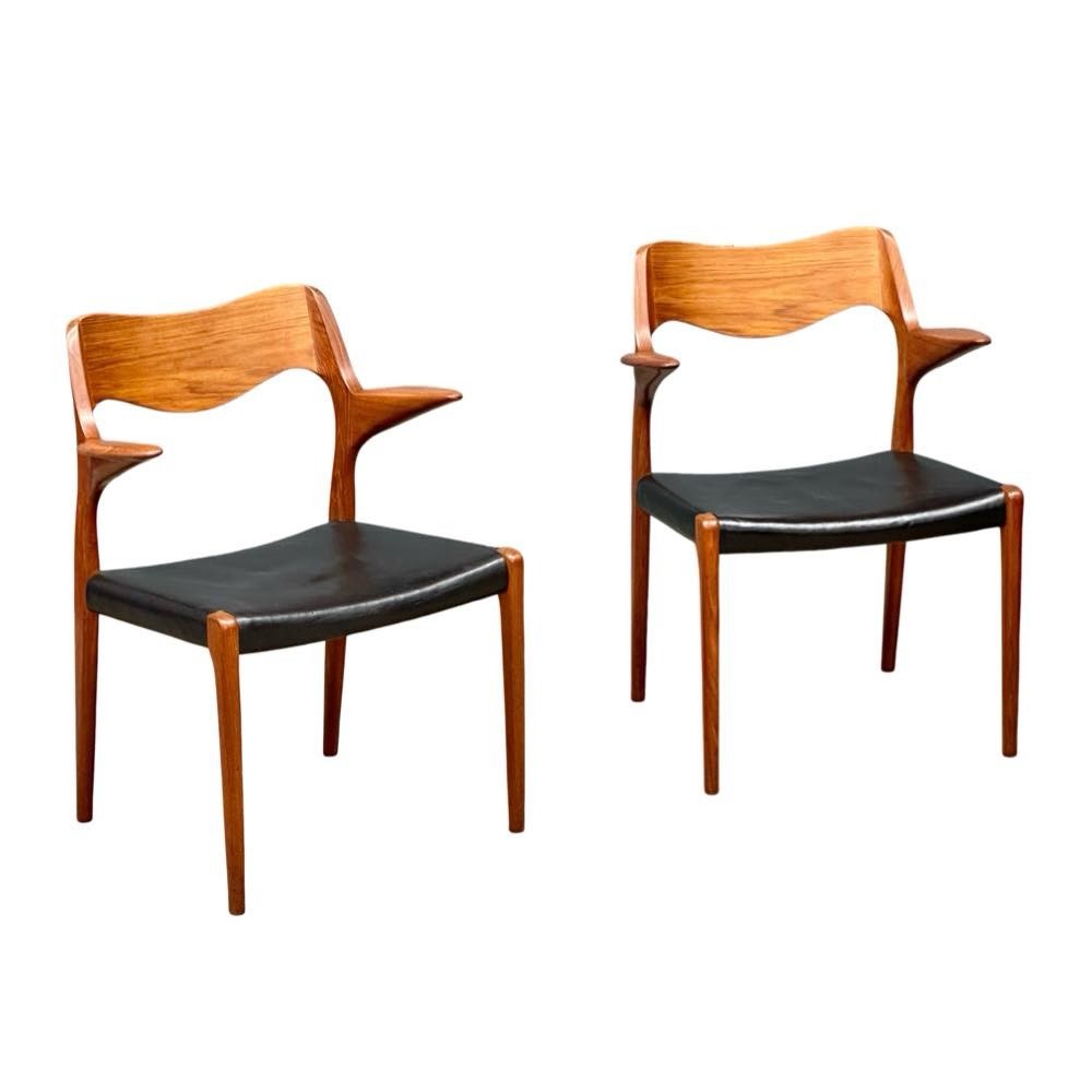 A set of 6 rare Danish Mid Century teak carver chairs designed by Niels Otto Moller for J.L. Moller. - Image 5 of 20