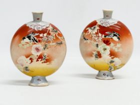 A pair of Japanese late Meiji period hand painted Moon Flask vases by Satsuma. Circa 1900. 13x17cm