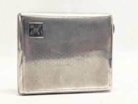 An early 20th century silver cigarette case by Henry Matthews. Birmingham, 1926. 115.7g