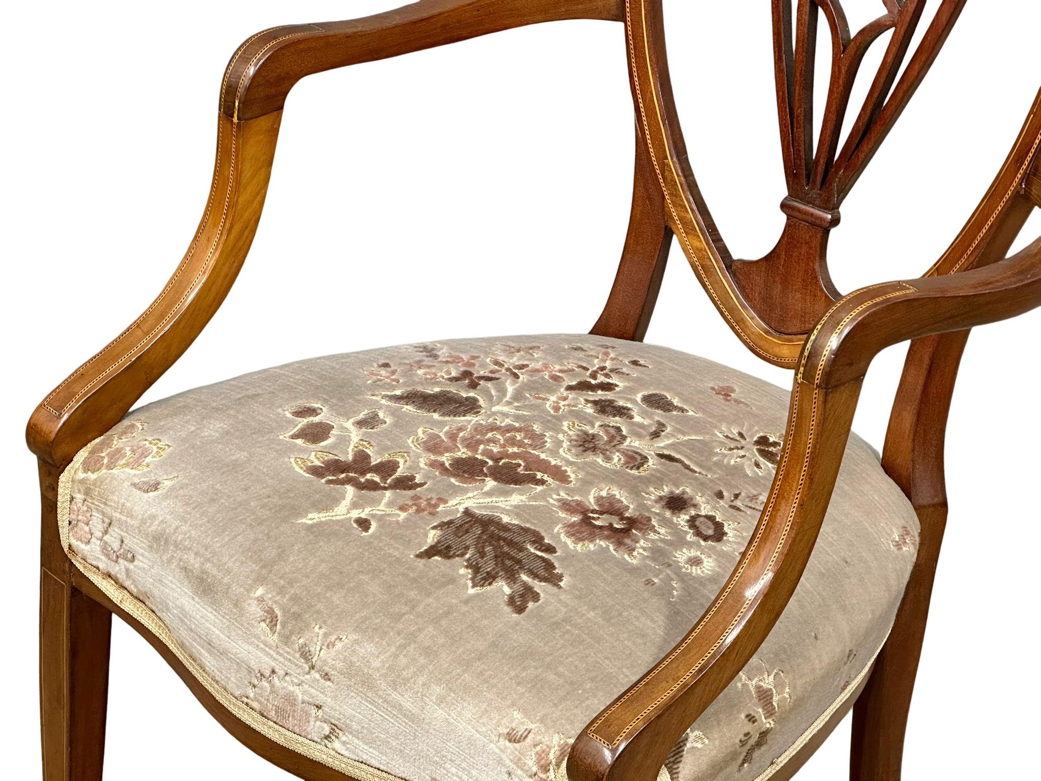 A good quality early 20th century Sheraton Revival inlaid mahogany armchair. Circa 1900-1910(3) - Image 4 of 5