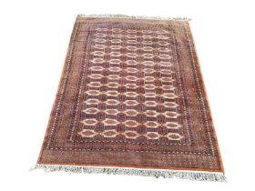 A large good quality vintage Turkish hand knotted rug. 190x294cm