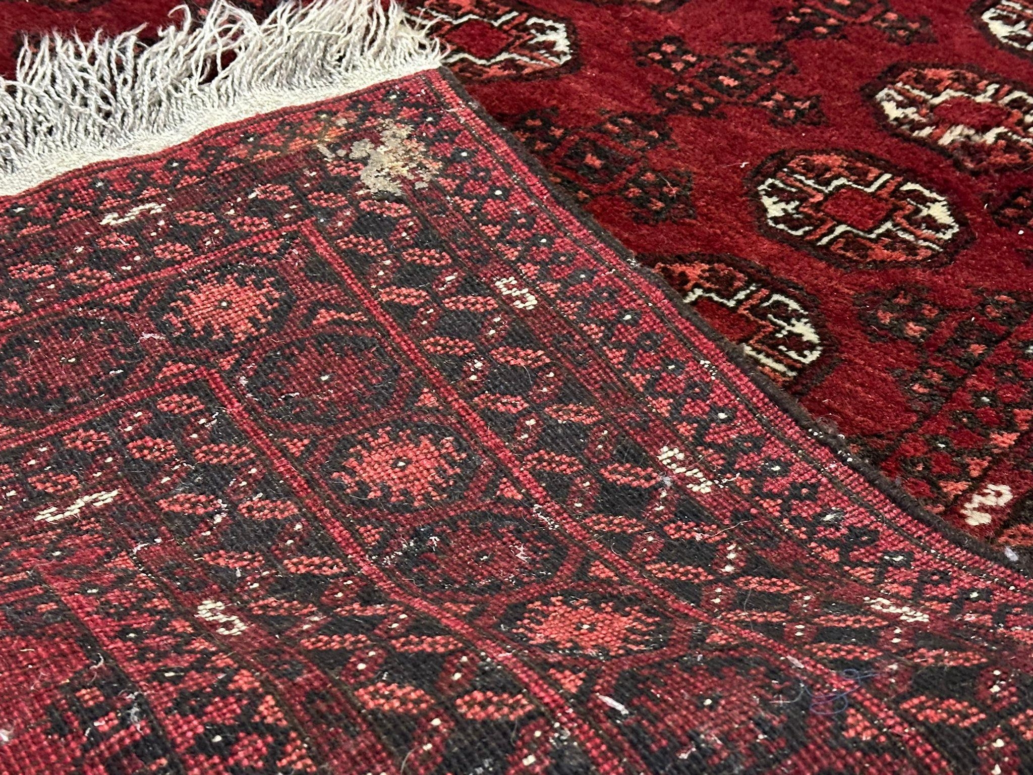 A vintage hand knotted Turkoman Afghan rug. 195x135cm - Image 3 of 4