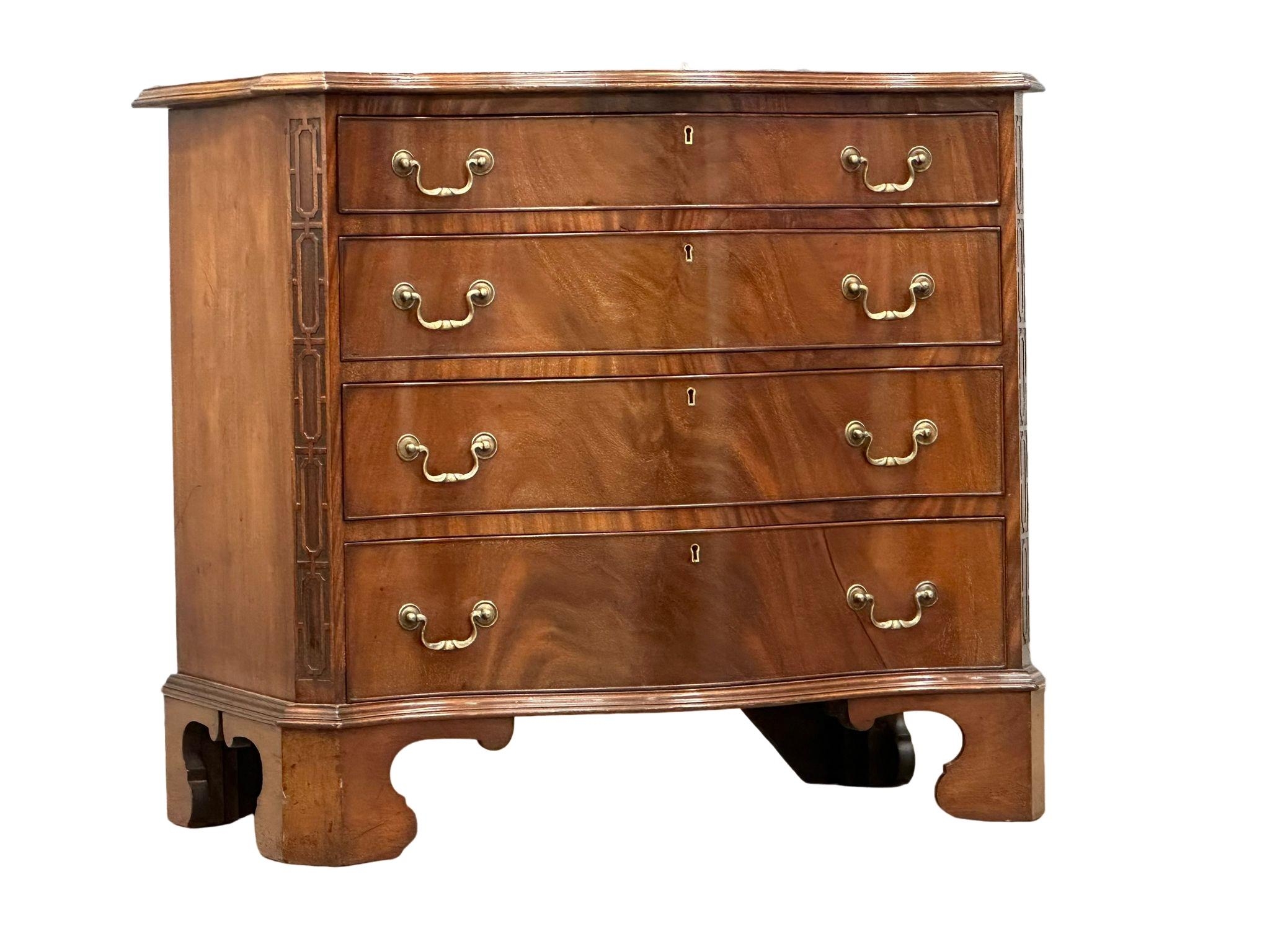 A good quality late 19th century Chippendale Revival mahogany serpentine front chest of drawers. - Image 14 of 22