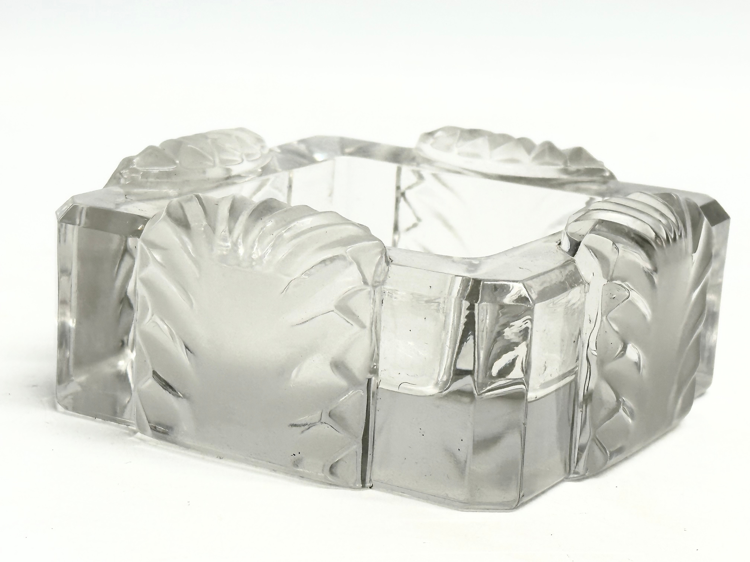 A Lalique Art Deco ‘Corfou’ Crystal cigar ashtray. 11x11x5cm - Image 2 of 3