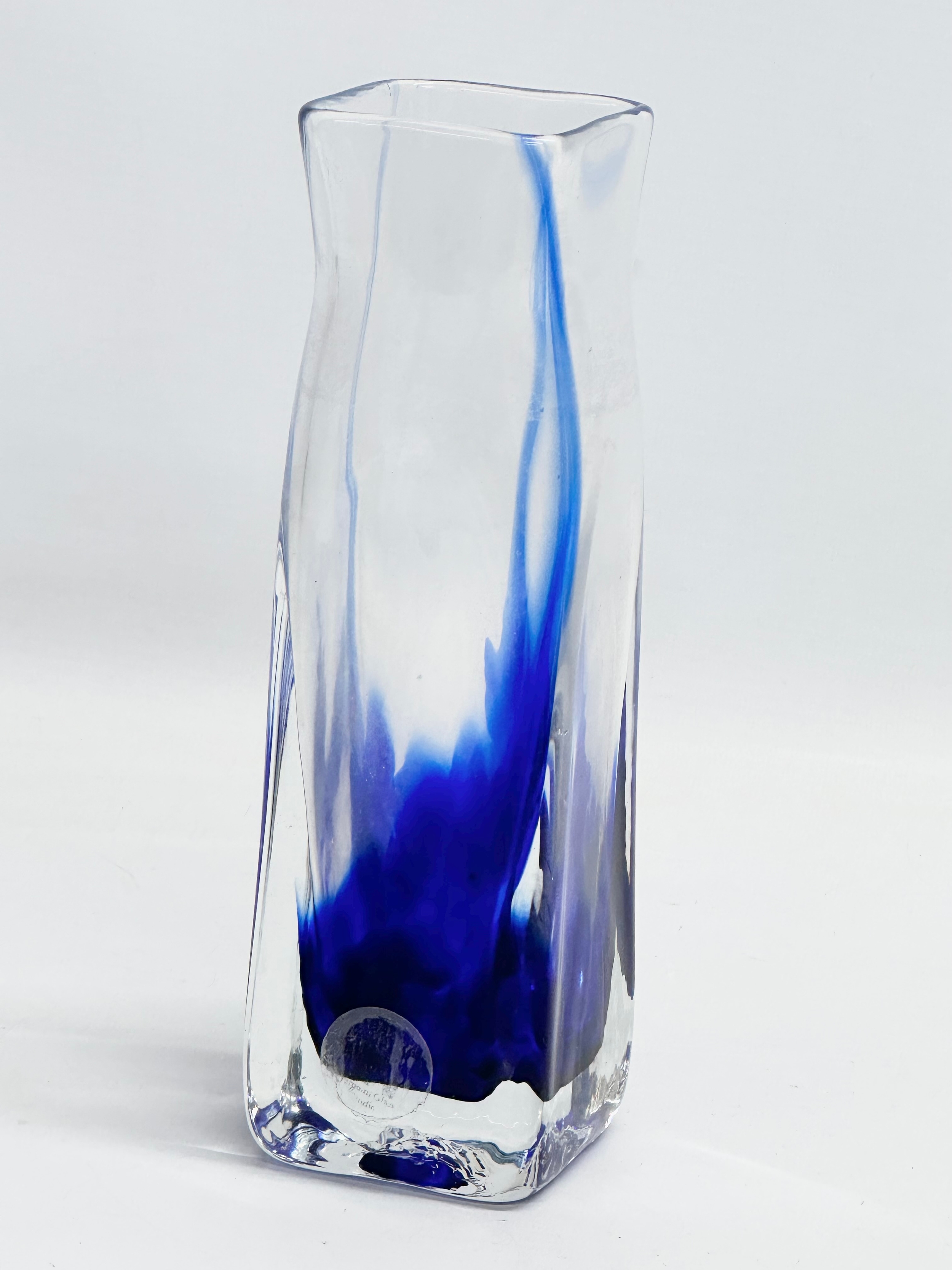 An Art Glass vase by Jaroslav Svoboda. 21cm
