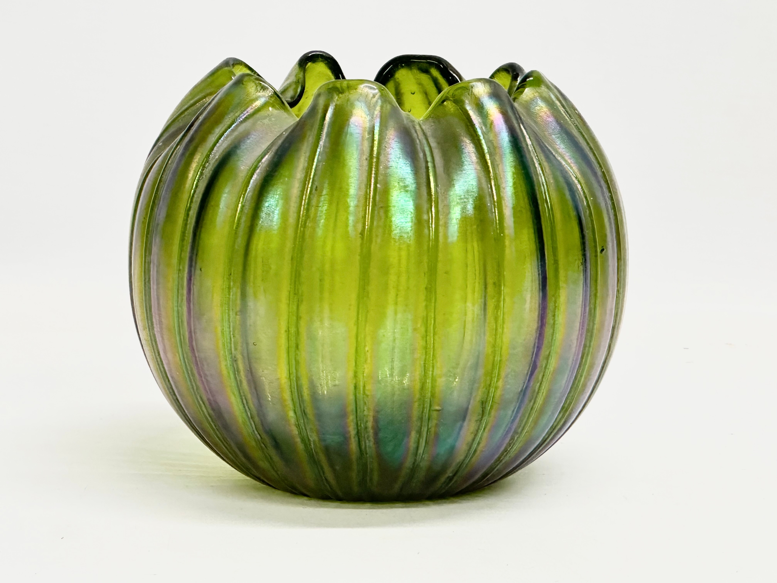 A late 19th century Loetz iridescent glass bowl. Circa 1880-1890. 14x12.5cm