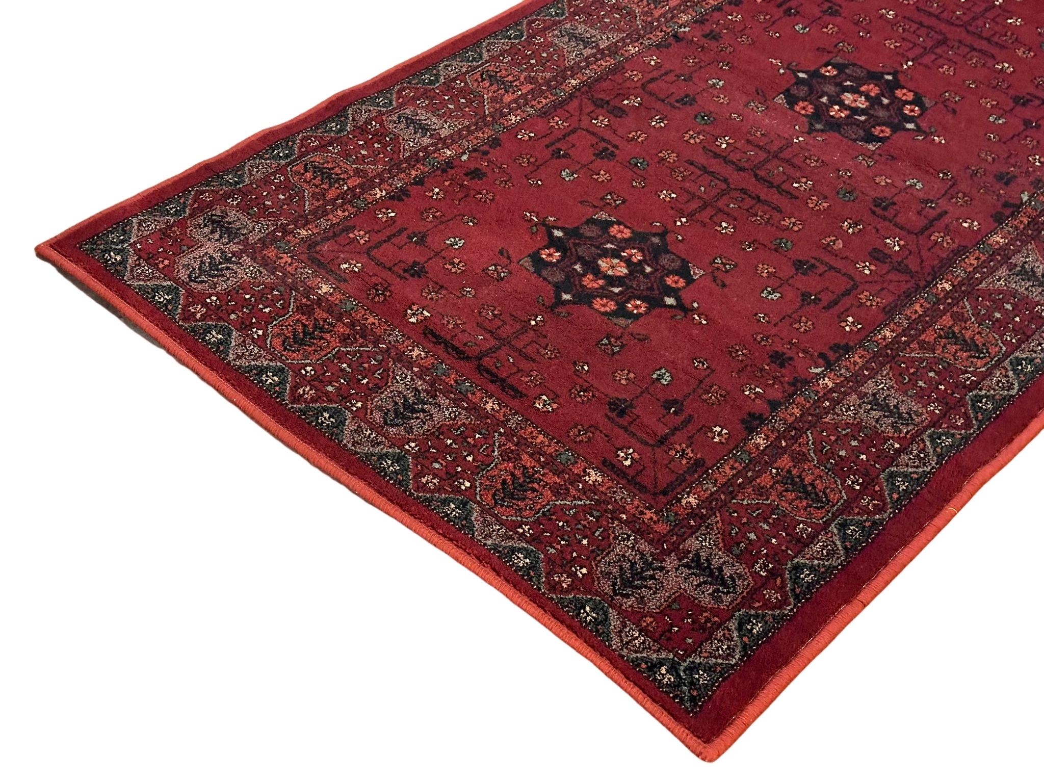A Middle Eastern style rug. 80x160cm - Image 4 of 4