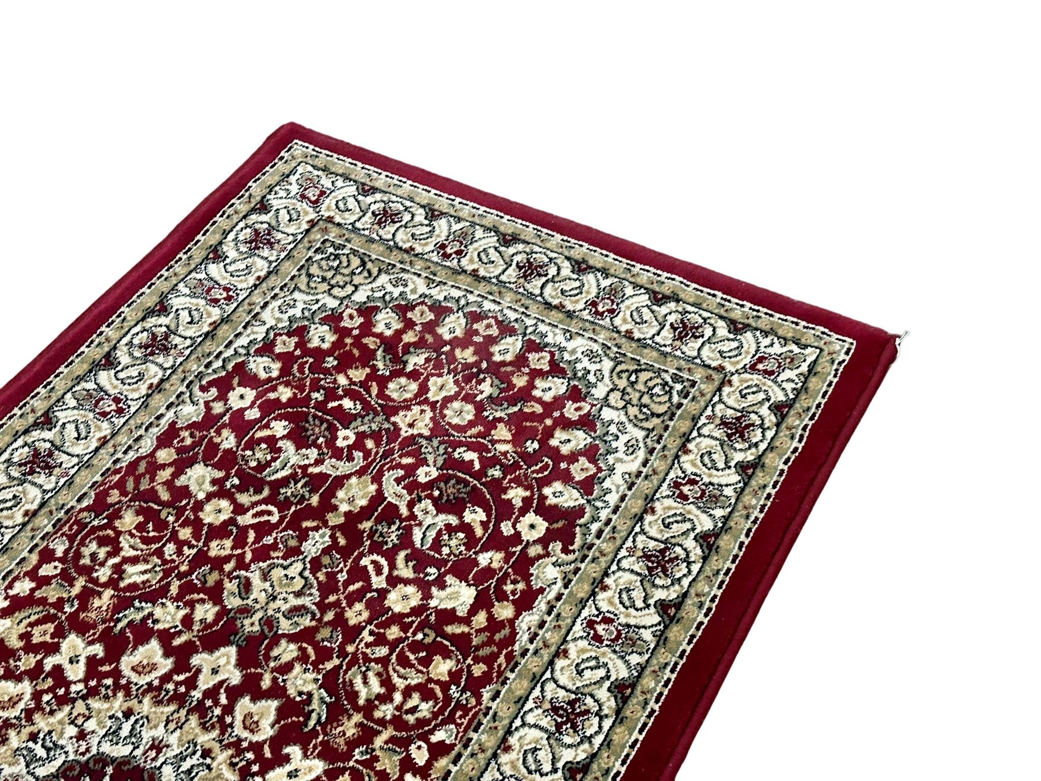 A Middle Eastern style runner rug. 66x230cm - Bild 4 aus 5