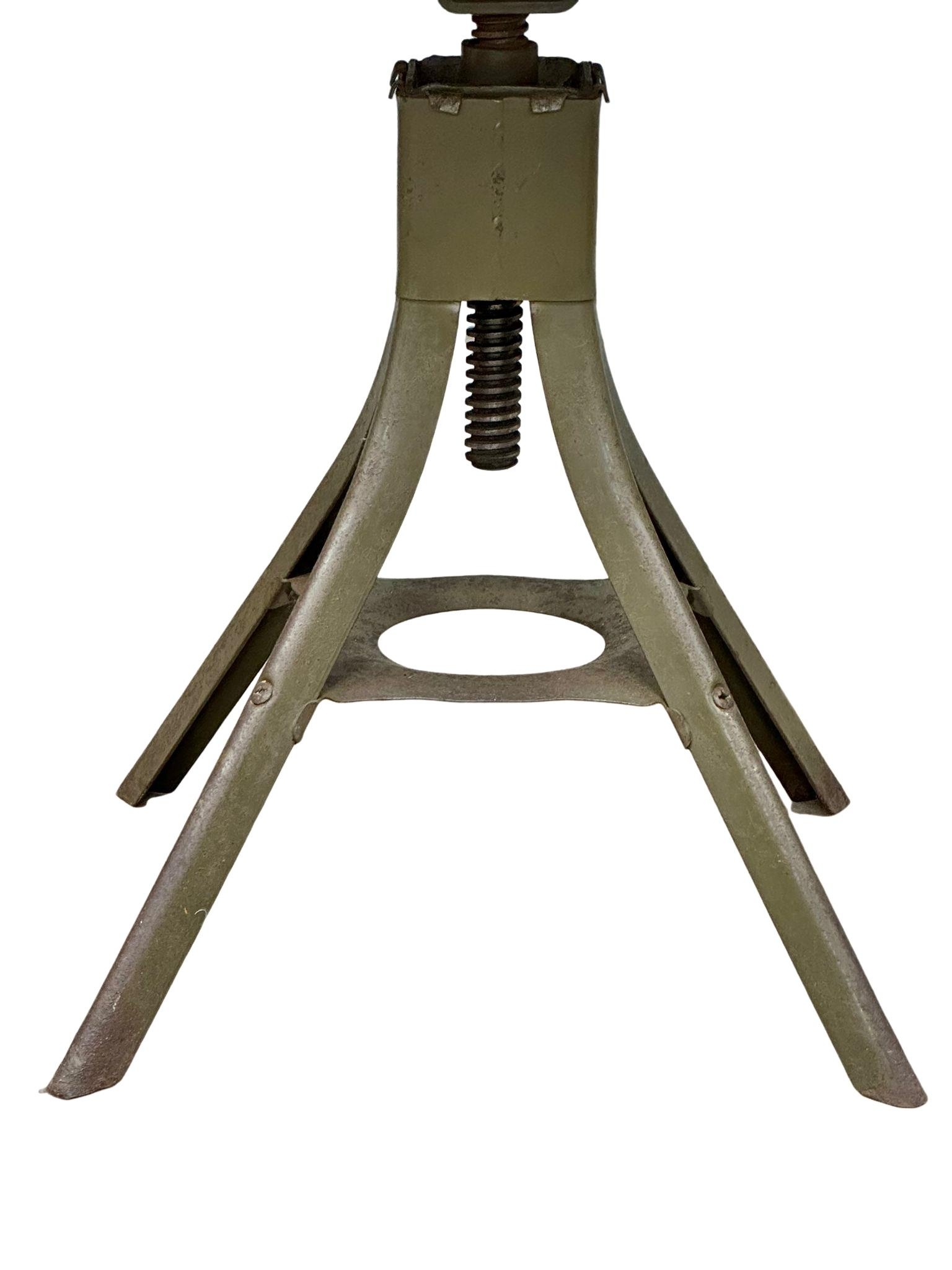 A vintage Evertaut swivel machinist chair - Image 5 of 5