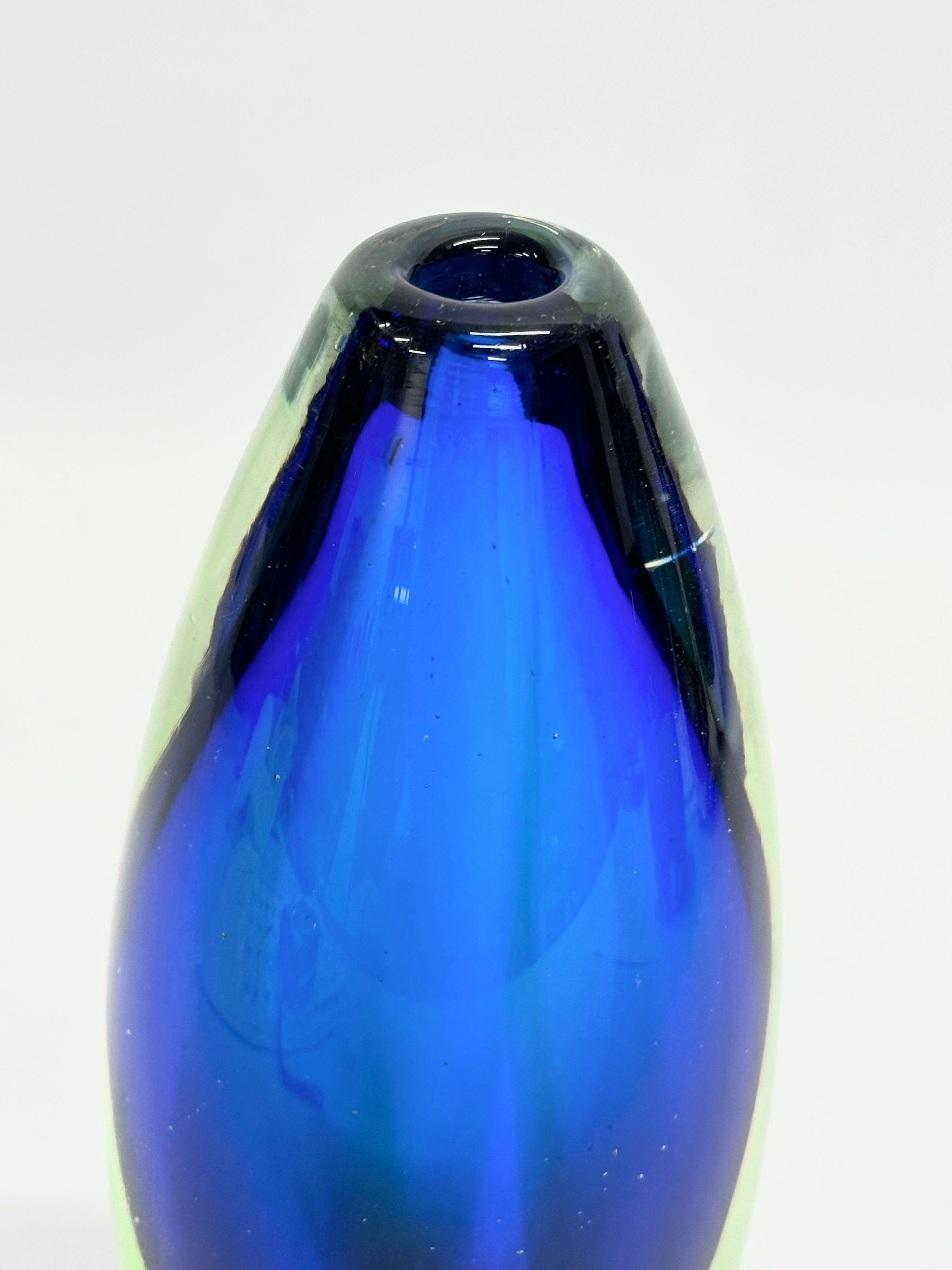 A Murano Sommerso Glass vase designed by Flavio Poli for Seguso. 21cm - Image 2 of 4