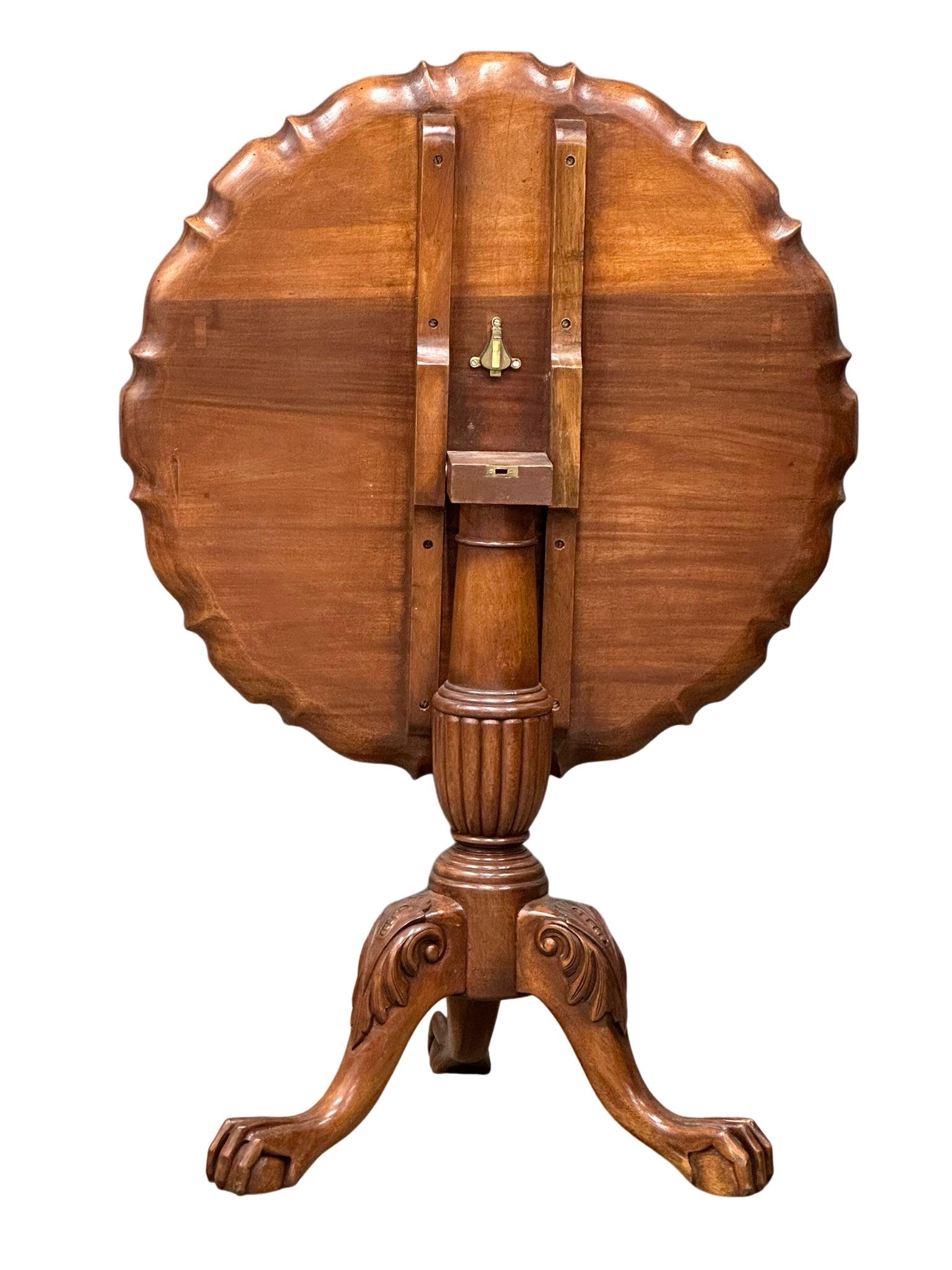 A Chippendale style mahogany tilt top pedestal table. 76x74cm - Image 4 of 4