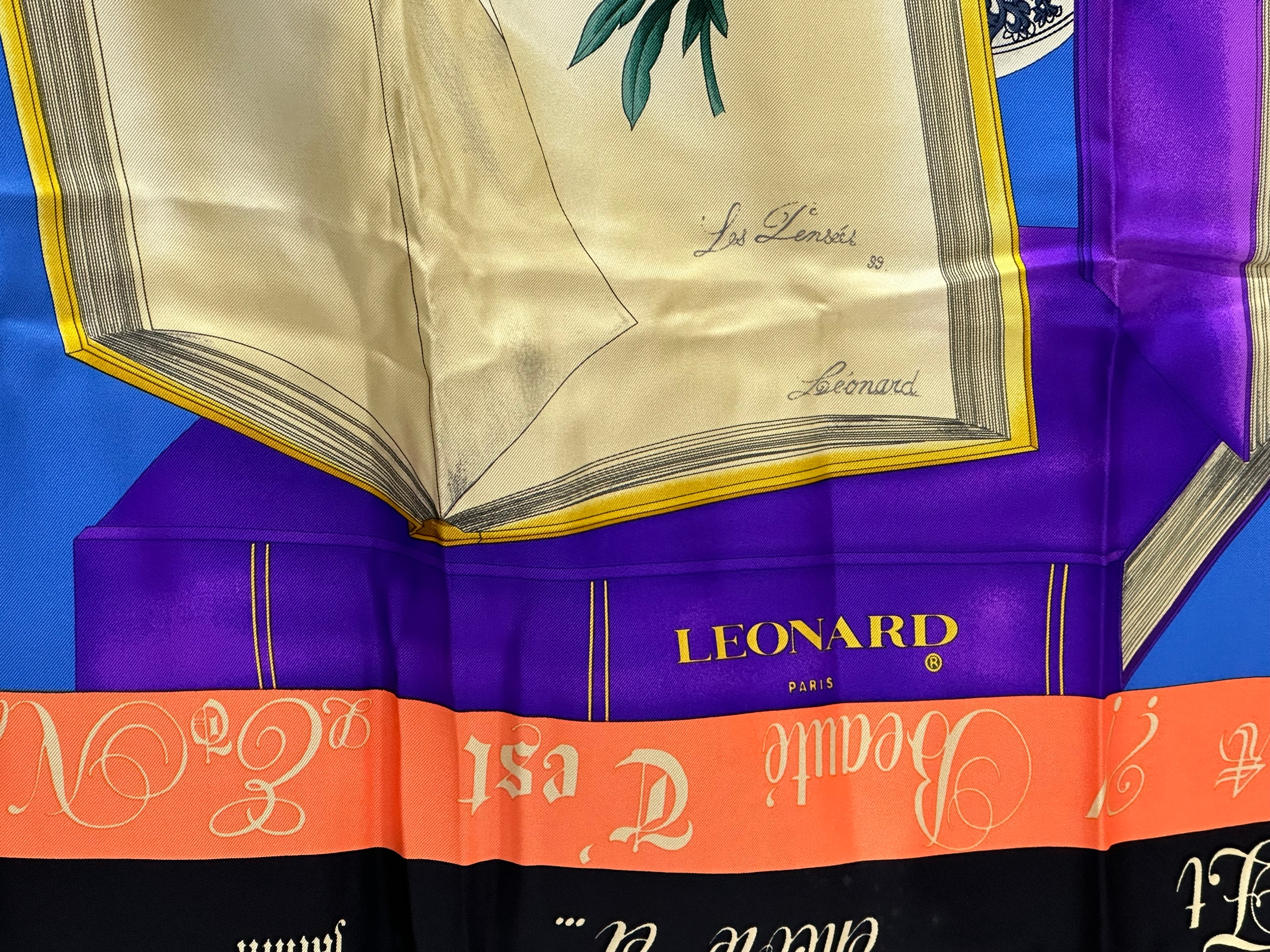 A Leonard silk scarf. - Bild 5 aus 5