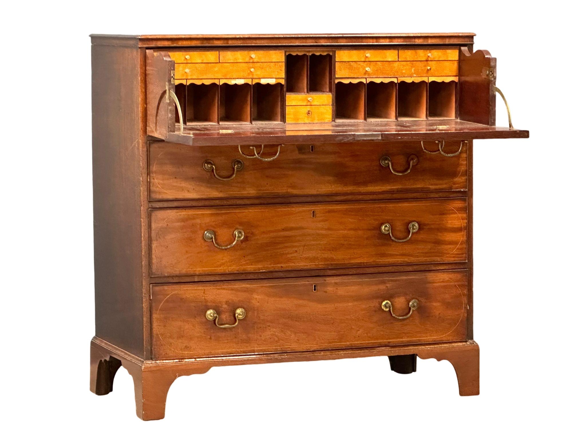 A good quality George III inlaid mahogany secretaire chest of drawers with original brass drop - Image 12 of 12