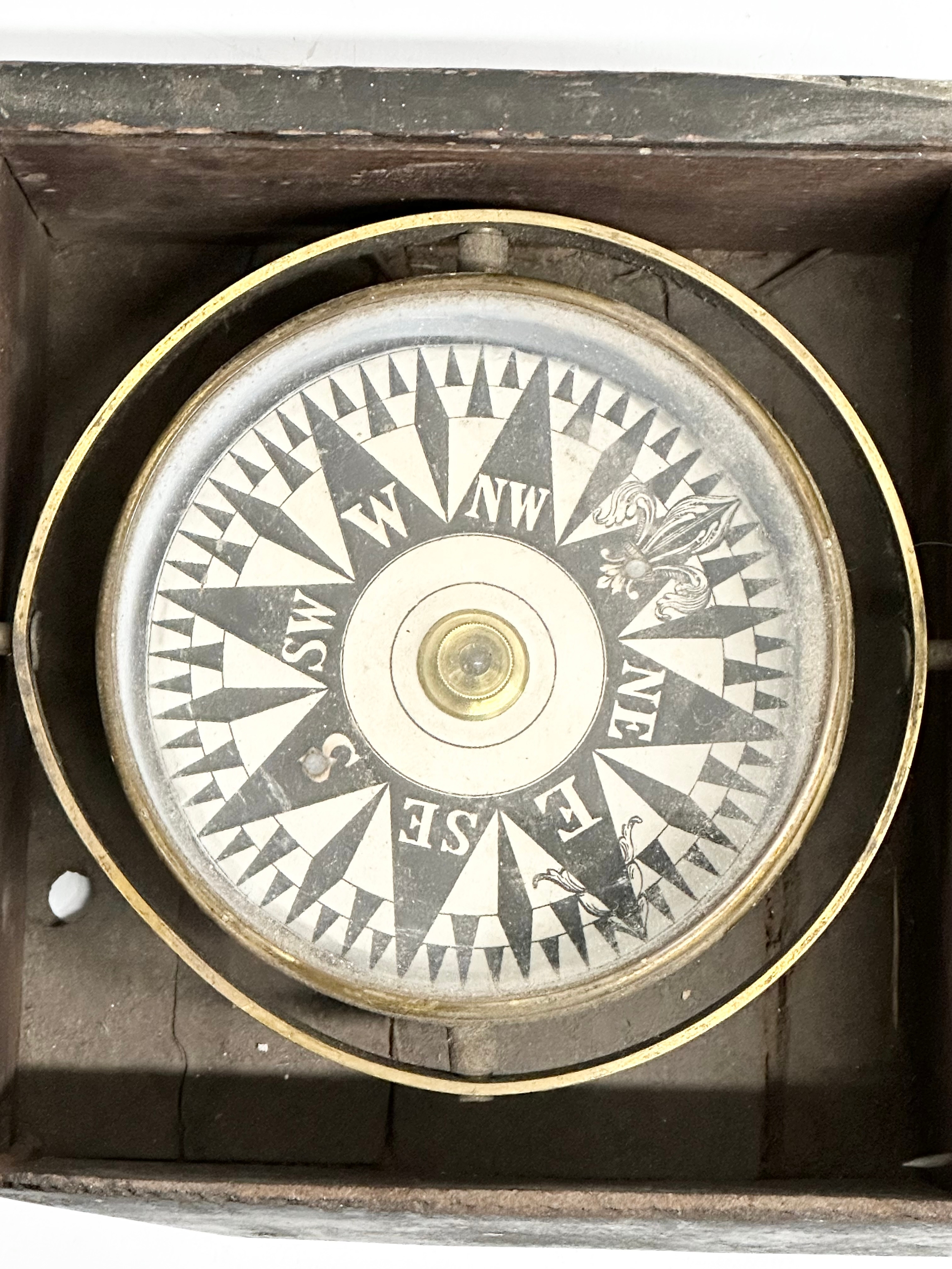 A 19th/early 20th century ships compass in box 16x16x10cm - Image 3 of 5