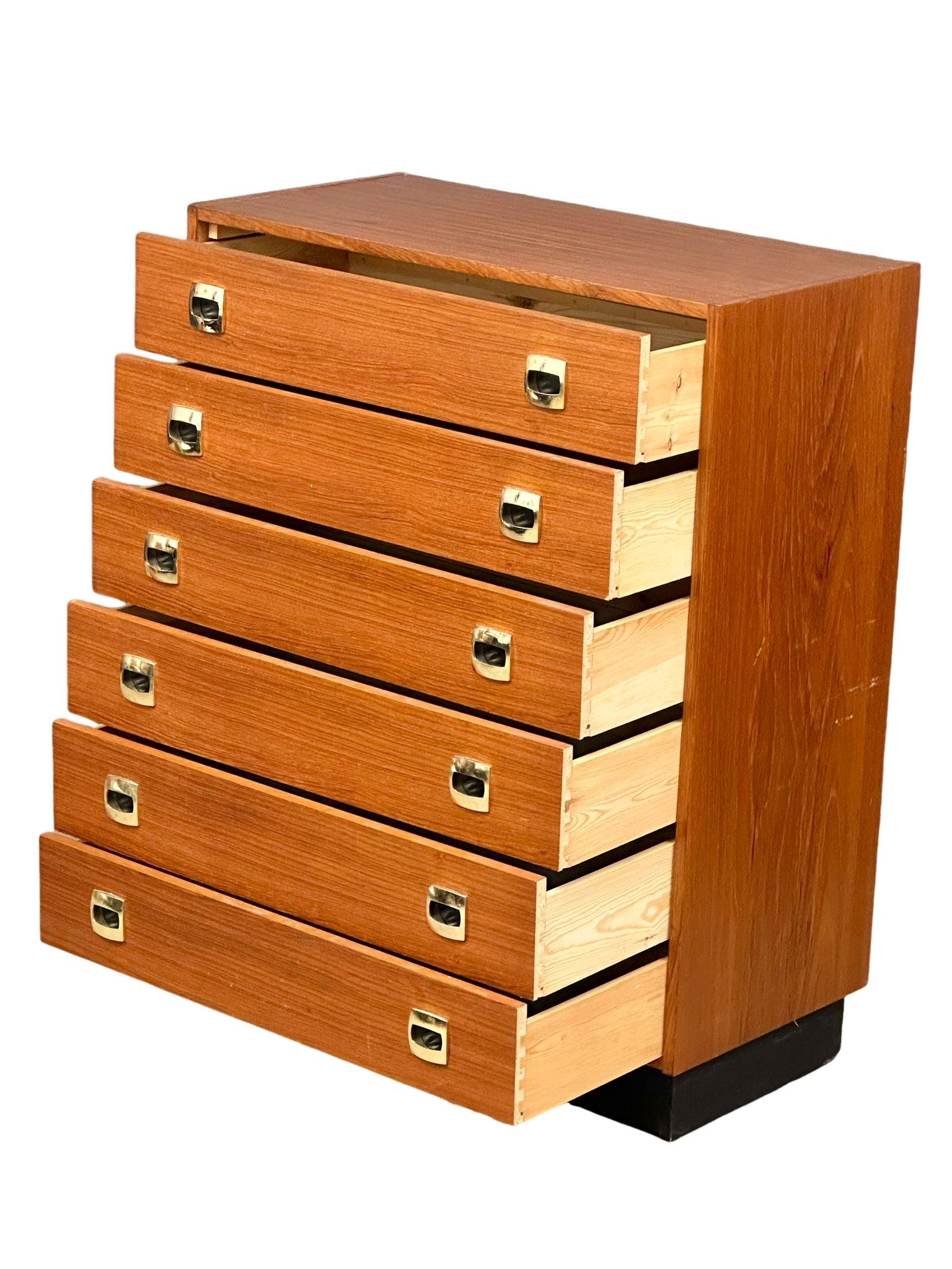 A Danish Mid Century teak chest of drawers. 80x40x100cm - Image 5 of 10