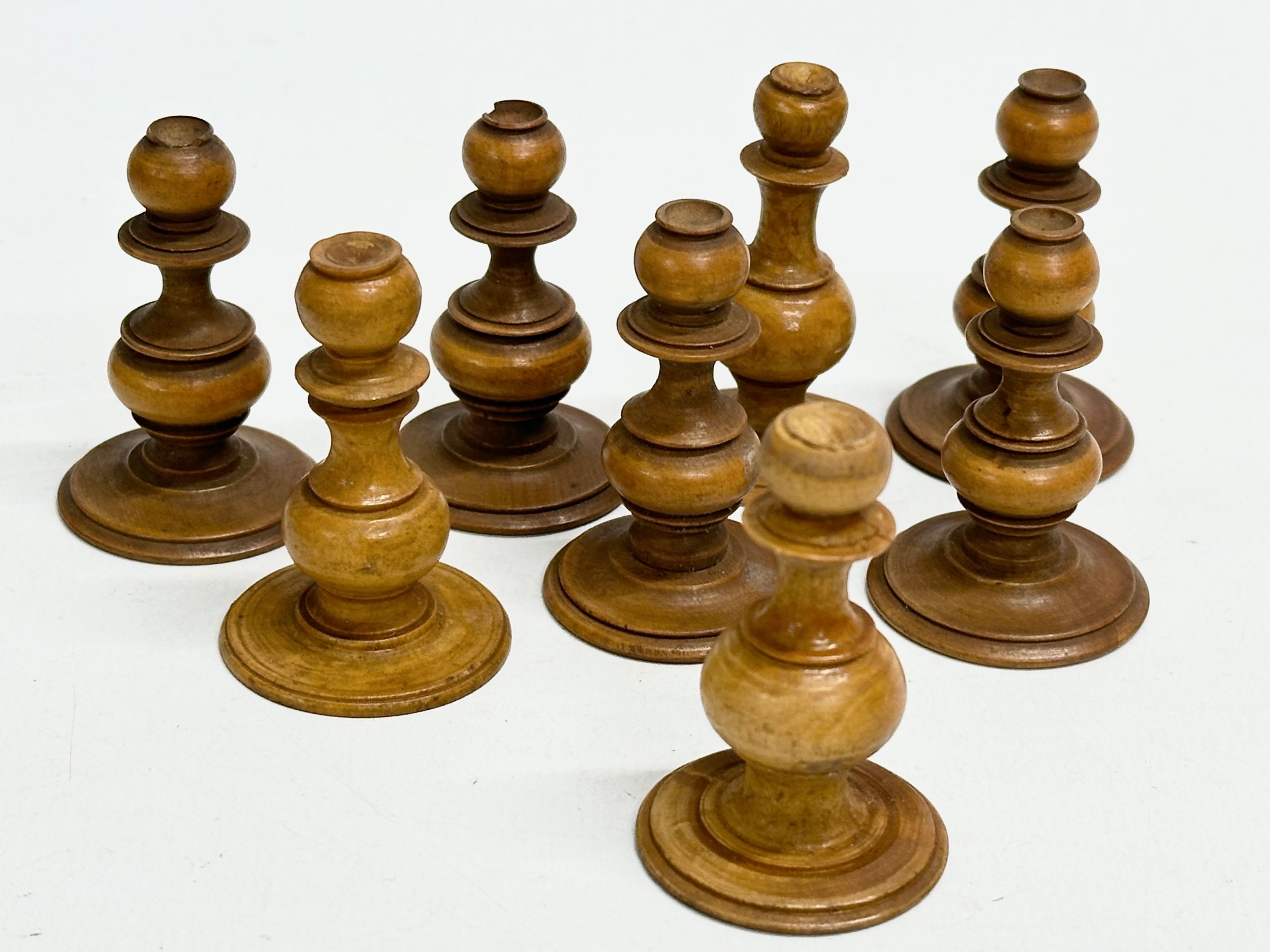 Good quality 19th Century chess pieces in the style of the Holy Land Crusade, Islamic vs Christian - Image 17 of 17