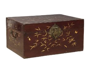 A vintage Japanese hand painted lacquered trunk. 77cmx55cmx38cm.