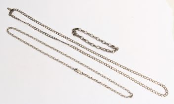 2 silver chains and silver bracelet. 21.6g