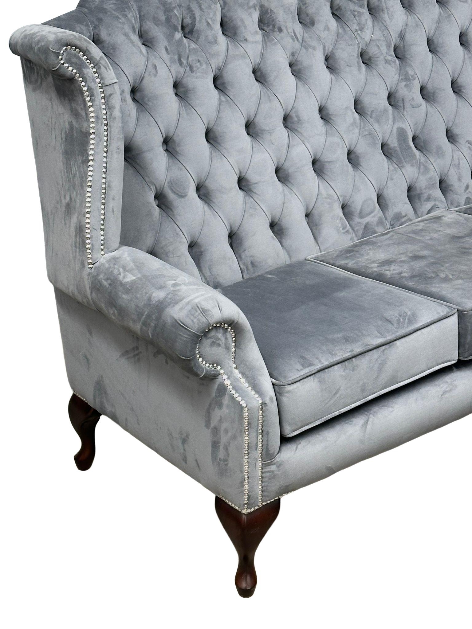 A 3pc Victorian style deep buttoned wing back suite. Including a 3 seater wing back sofa and - Image 6 of 6