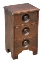 A small late 19th century Victorian mahogany chest of drawers. Circa 1860-1880. 32x25x55cm