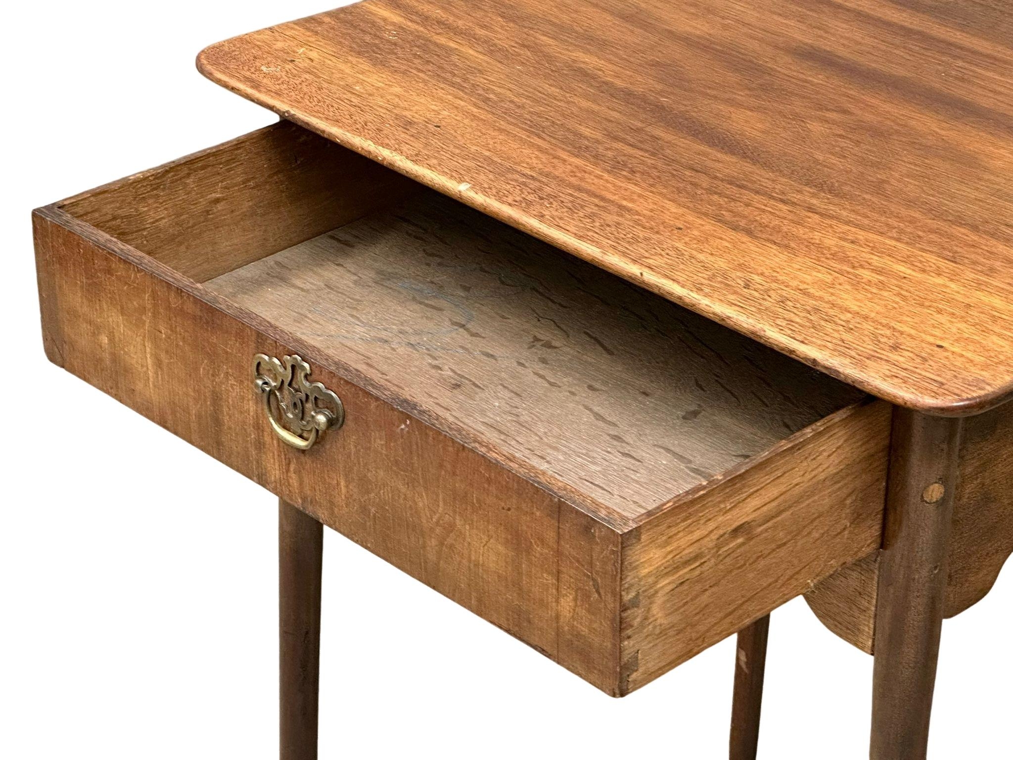 A late George III mahogany side table with drawer, circa 1800-20. 58cm x 57.5cm x 72cm - Image 4 of 4