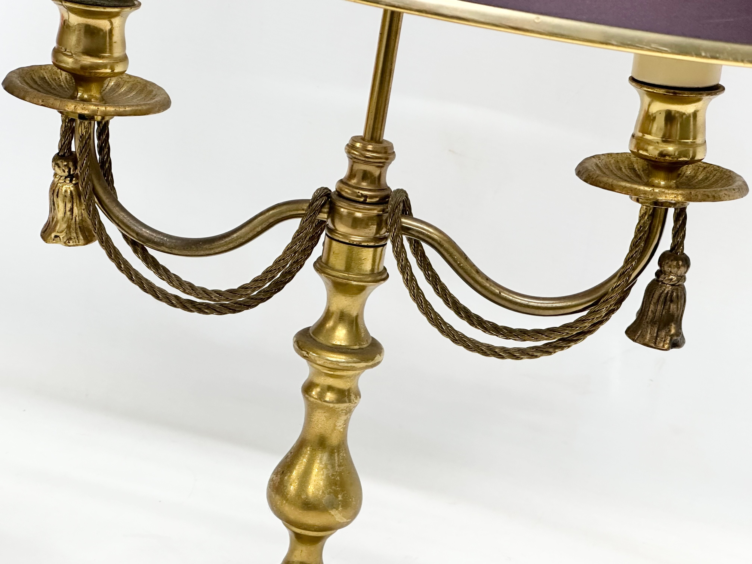 A brass table lamp with draped rope design. 38x28x58cm - Image 4 of 5